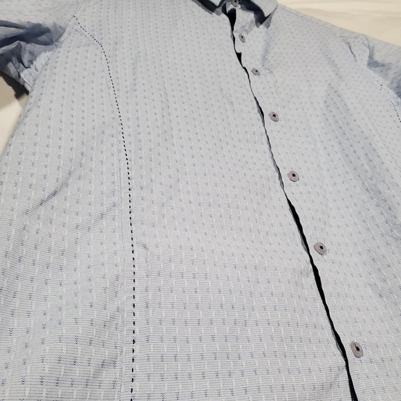 ZAGIRI LIGHT BLUE GEOMETRIC CONTRASTING TRIM PREPPY BODYCON SHIRT MENS LARGE - Picture 2 of 6
